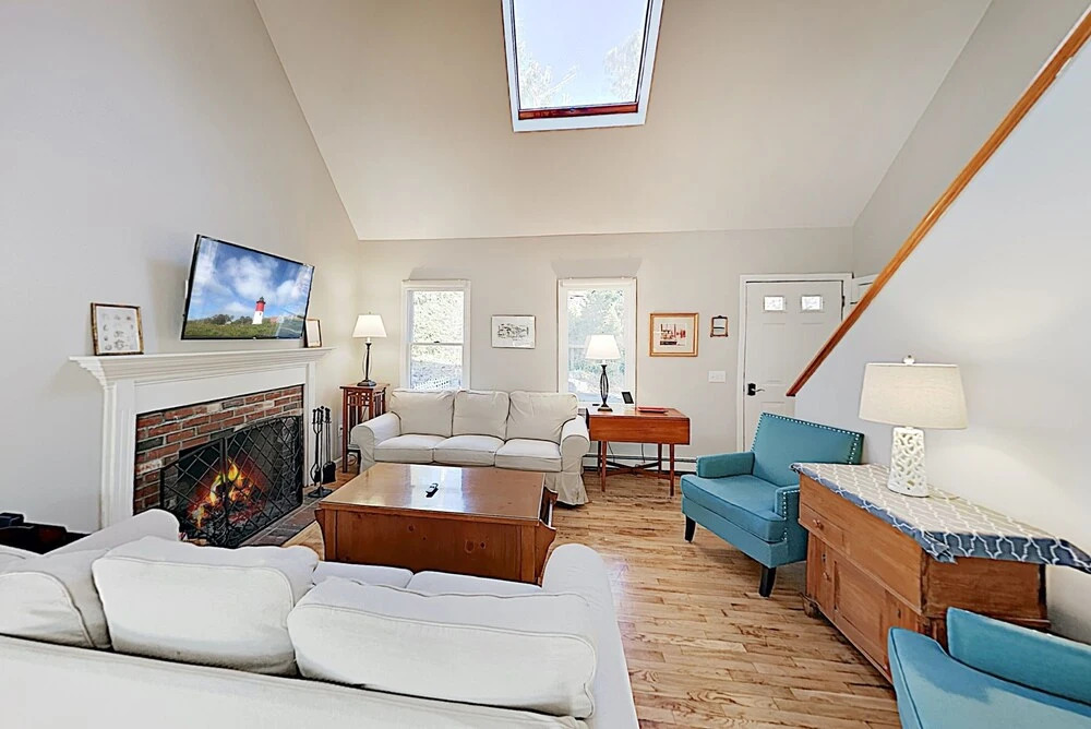 New Listing! Freshly Renovated : Near Beaches! 3 Bedroom Home