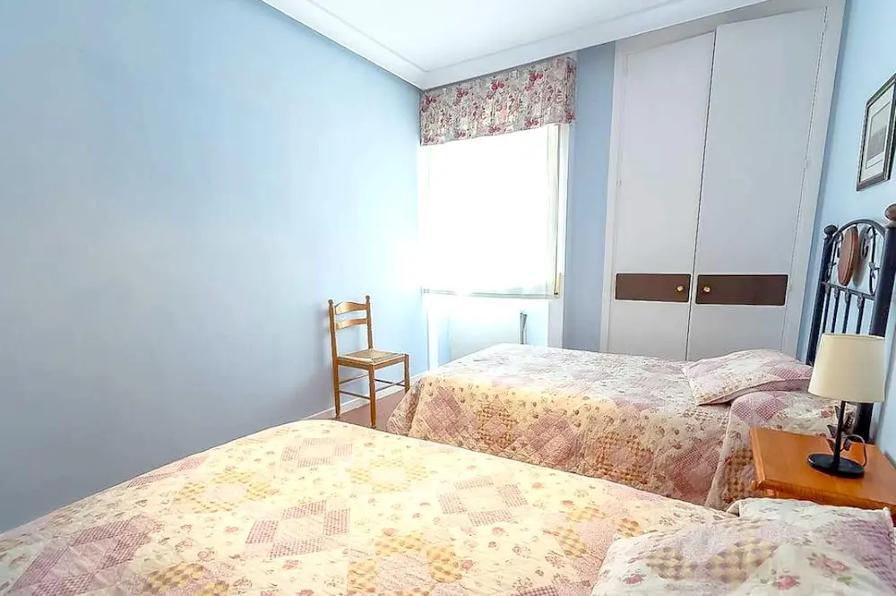 House With 5 Bedrooms in Valdecaballeros, With Wonderful Mountain View