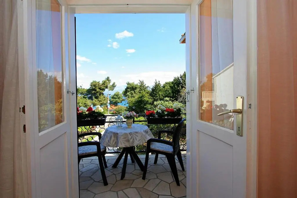 2 Bedrooms Apartment Margarita 4+2