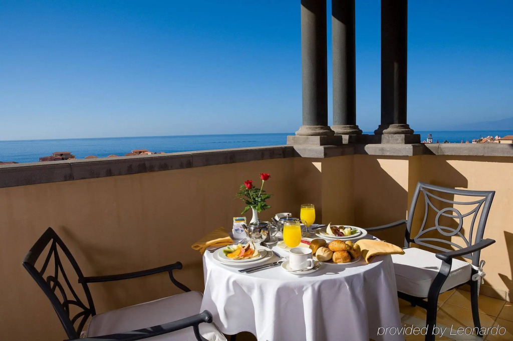 GF GRAN COSTA ADEJE*****