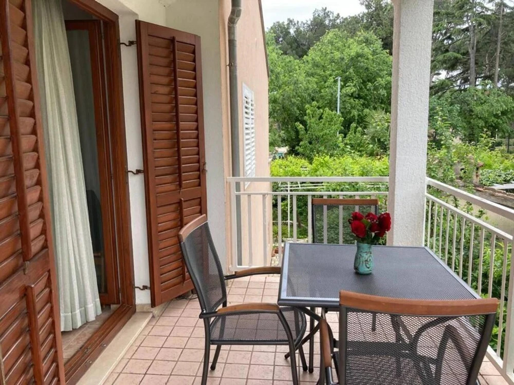 Charming 1-bed Apartment in Krk