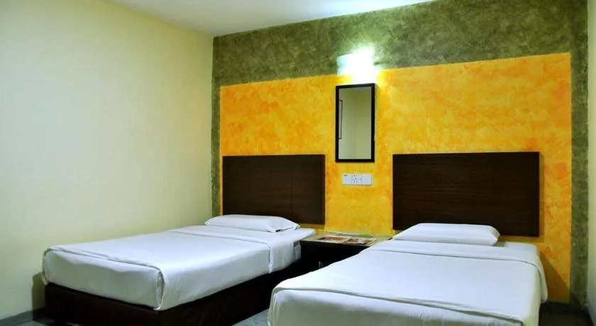Golden Bay Hotel