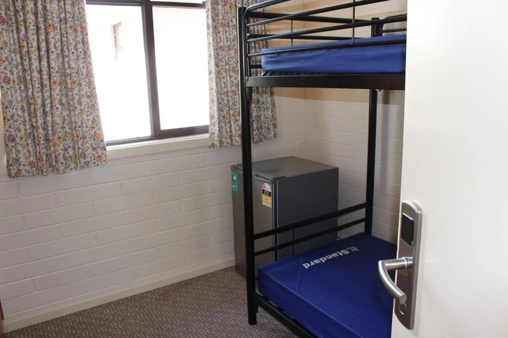 SJ Hostel