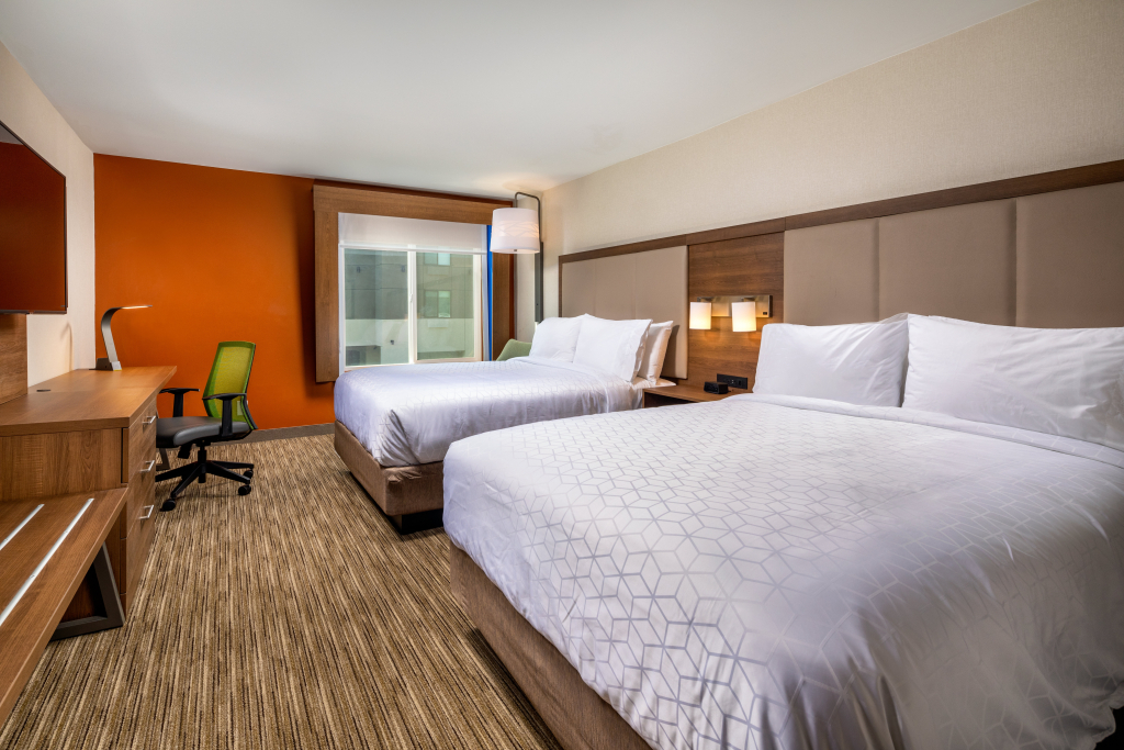 Holiday Inn Express & Suites Chatsworth by IHG