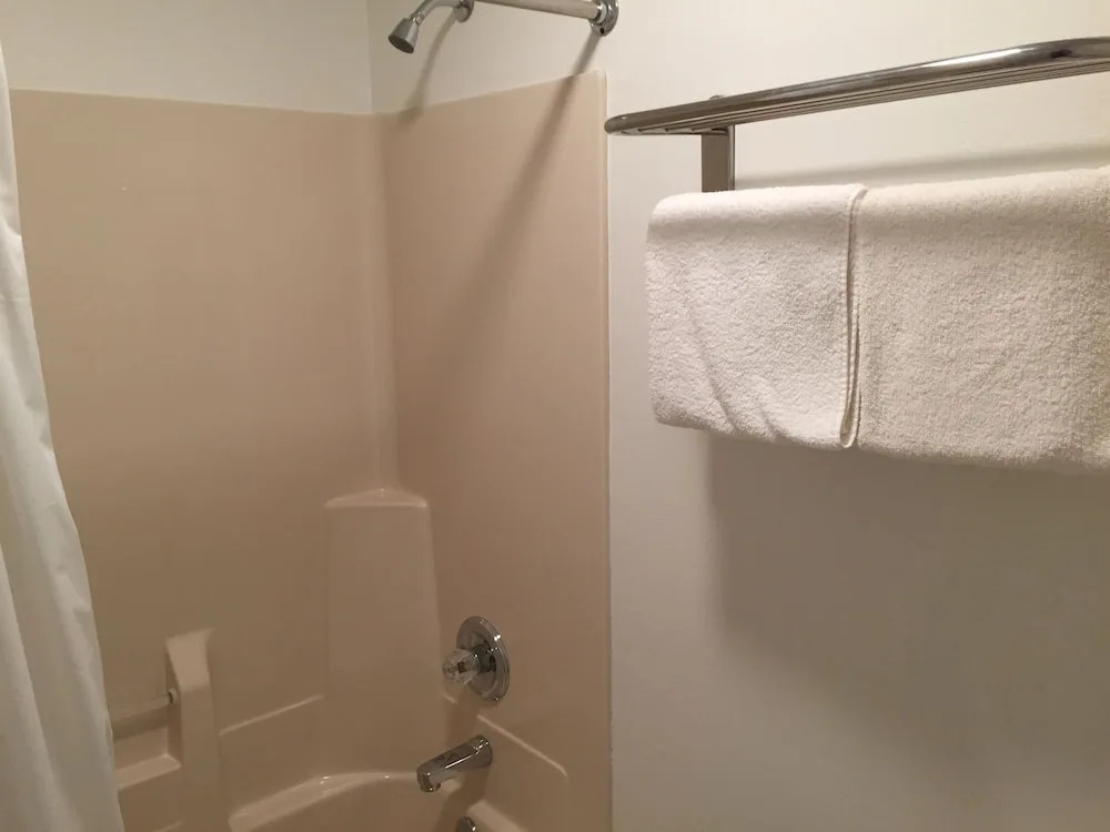 Economy Inn - Lafayette