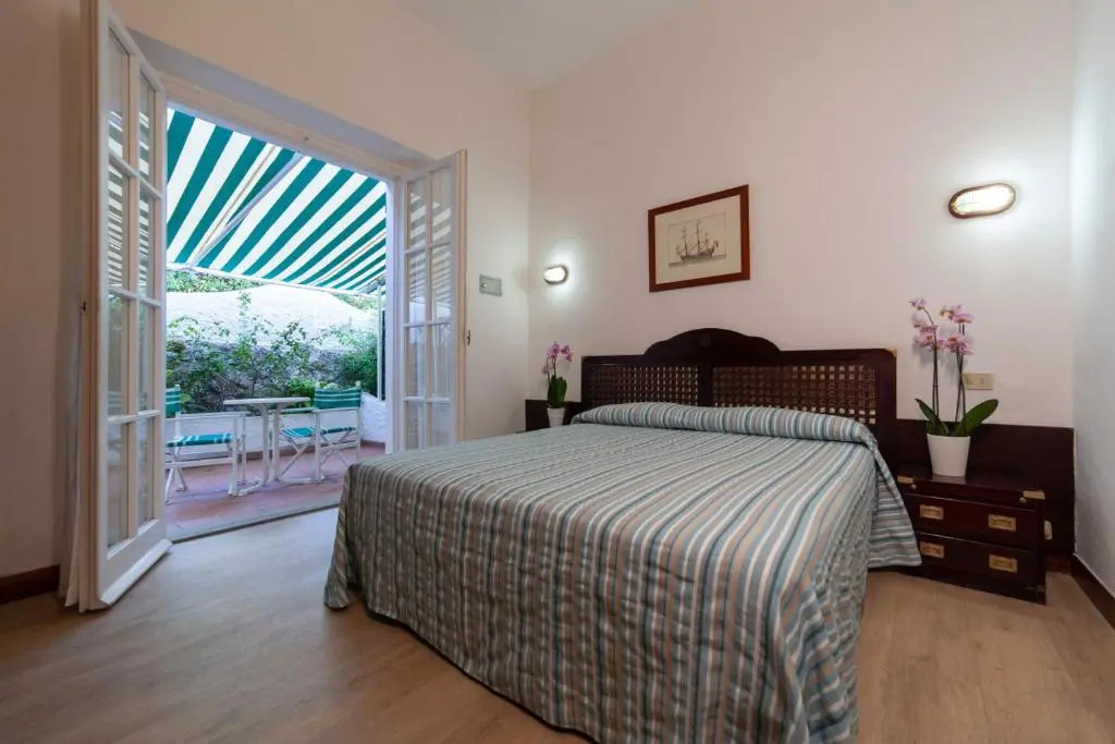 Hotel Antares