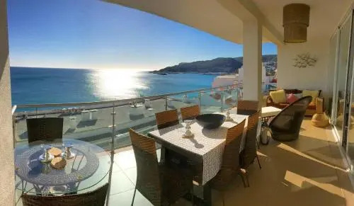 CALI Deluxe Holidays, Sesimbra