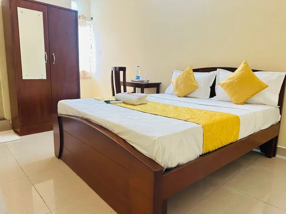 S G R Hotel & Lodge