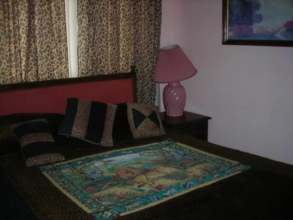 Deer trail Motel