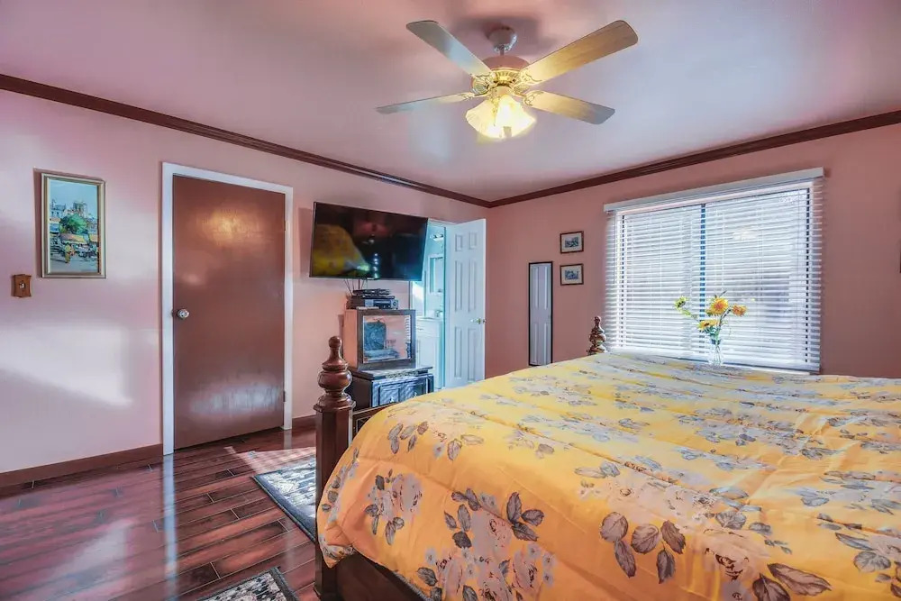 Artfully Decorated Cottonwood Home: Pets Welcome!