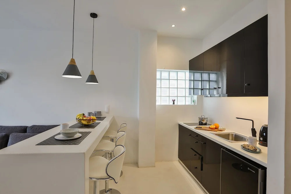 Penthouse & apartments by the Sea airport Airstay