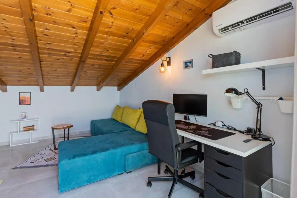 Suite Leon, seafront residence