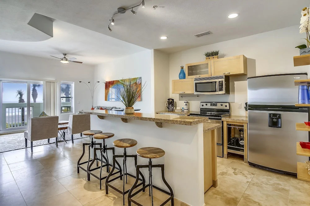 Ocean Grove 301-greta House 3 Bedrooms 2 Bathrooms Apts