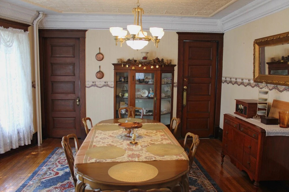 The Red Kettle Inn Bed and Breakfast