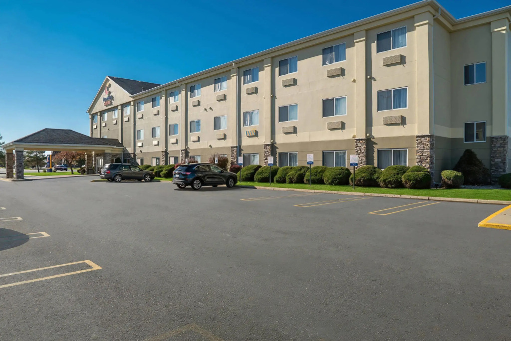 Comfort Suites Saginaw North