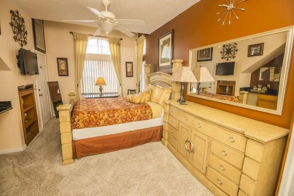 Thomas' Lake Berkley Resort Townhome