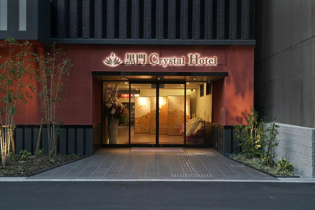 Kuromon Crystal Hotel