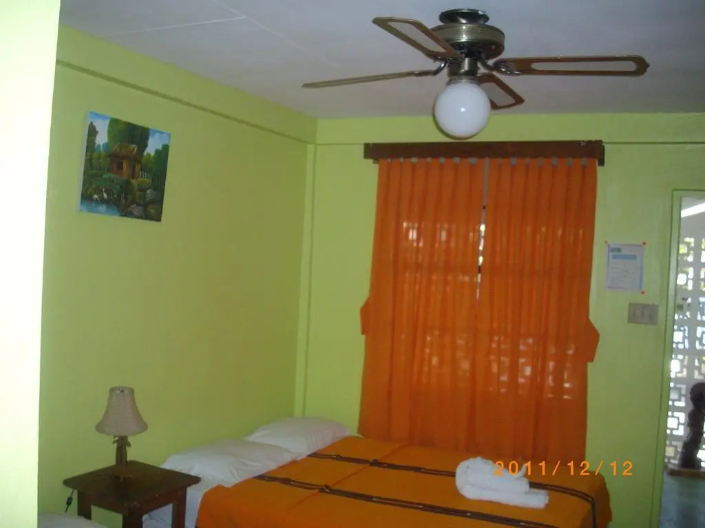 Best Time Inn Hotel - Car Rental