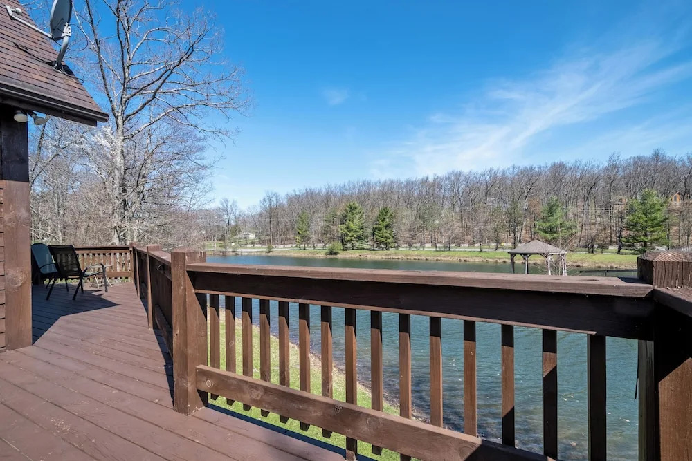 Duck Pond Lodge