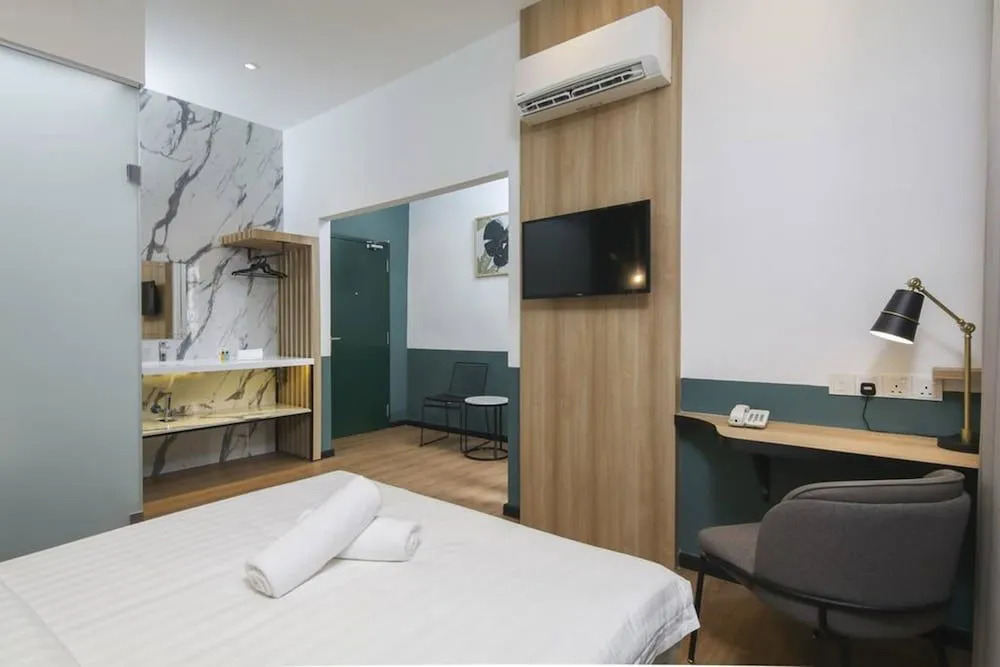 KLCC Chinatown Deluxe 2 Pax Suite