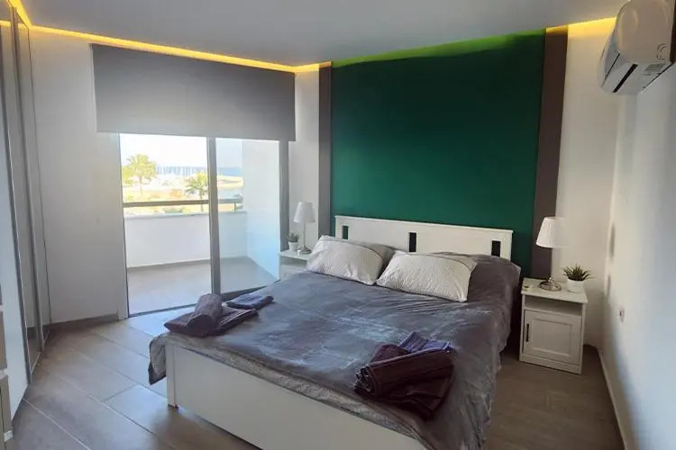 Merab Holidays Apartment Sunorama Beach Gardens 402