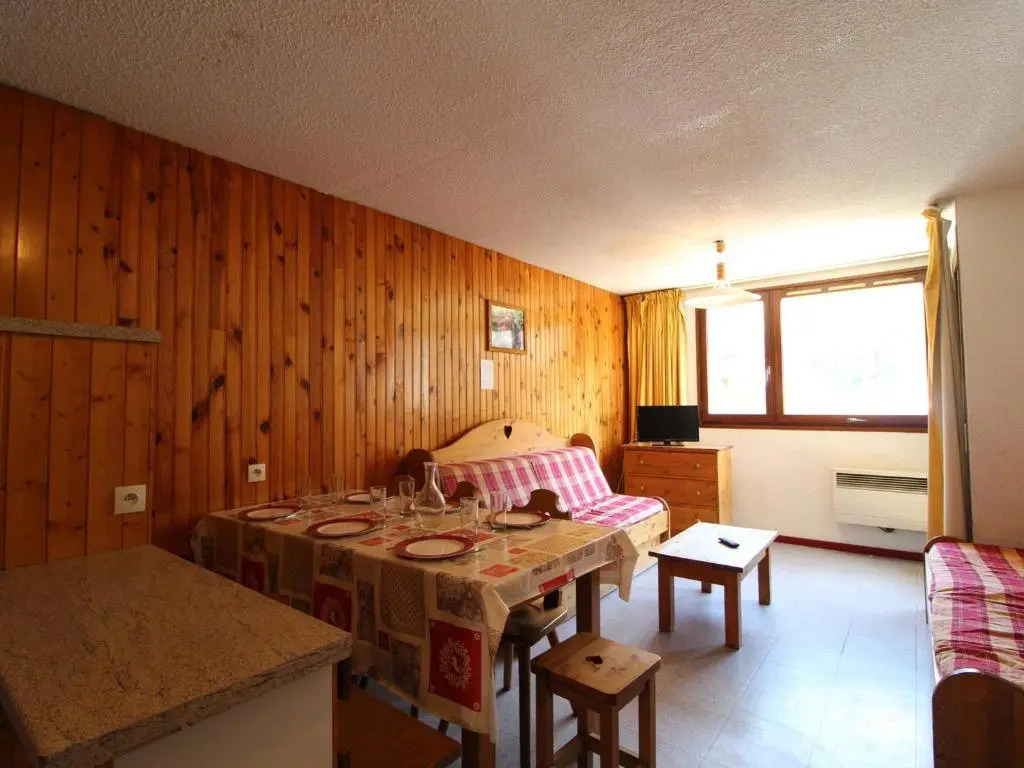 Appartement Lanslebourg-Mont-Cenis, 3 pièces, 7 personnes - FR-1-508-3