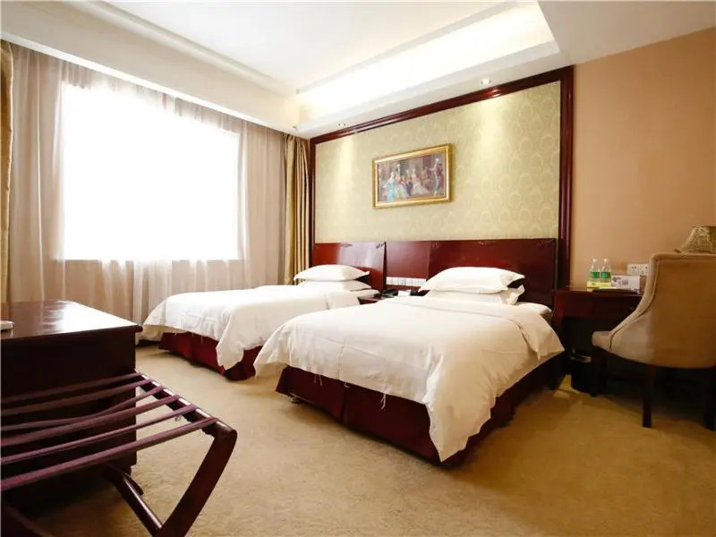 Vienna Hotel Suzhou Luokou Furniture Store