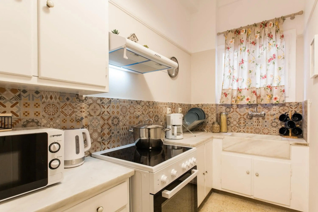 Syntagma 3 Bedroom Sweet And Practical Apartment