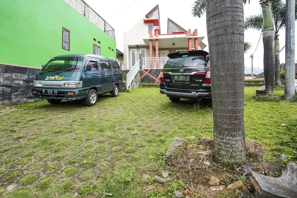 Lancar Homestay Syariah near BNS Mitra RedDoorz