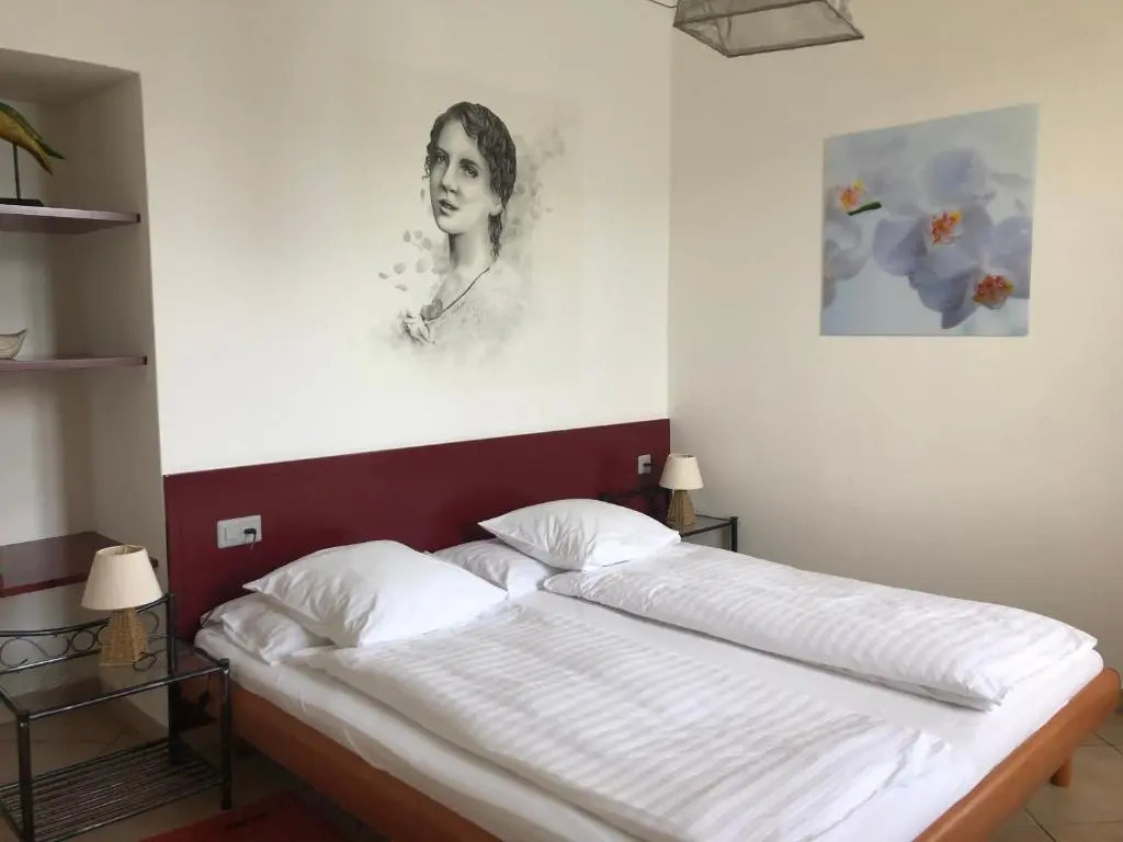 Art Hotel Ristorante Posta Al Lago