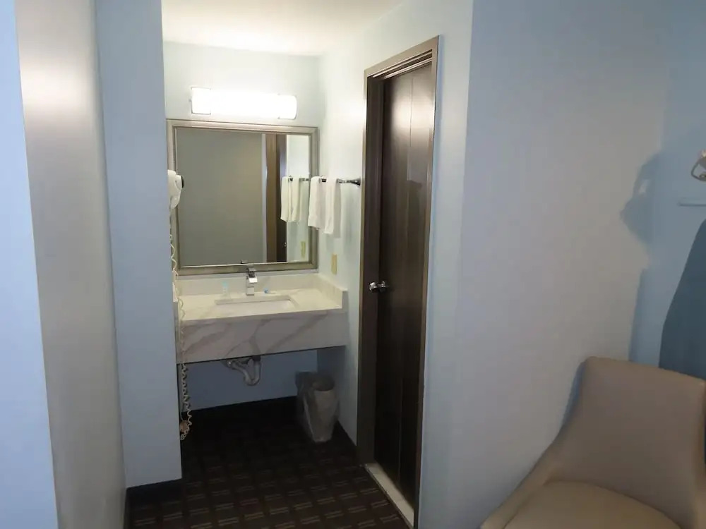 St Charles Hotel Downtown Hudson