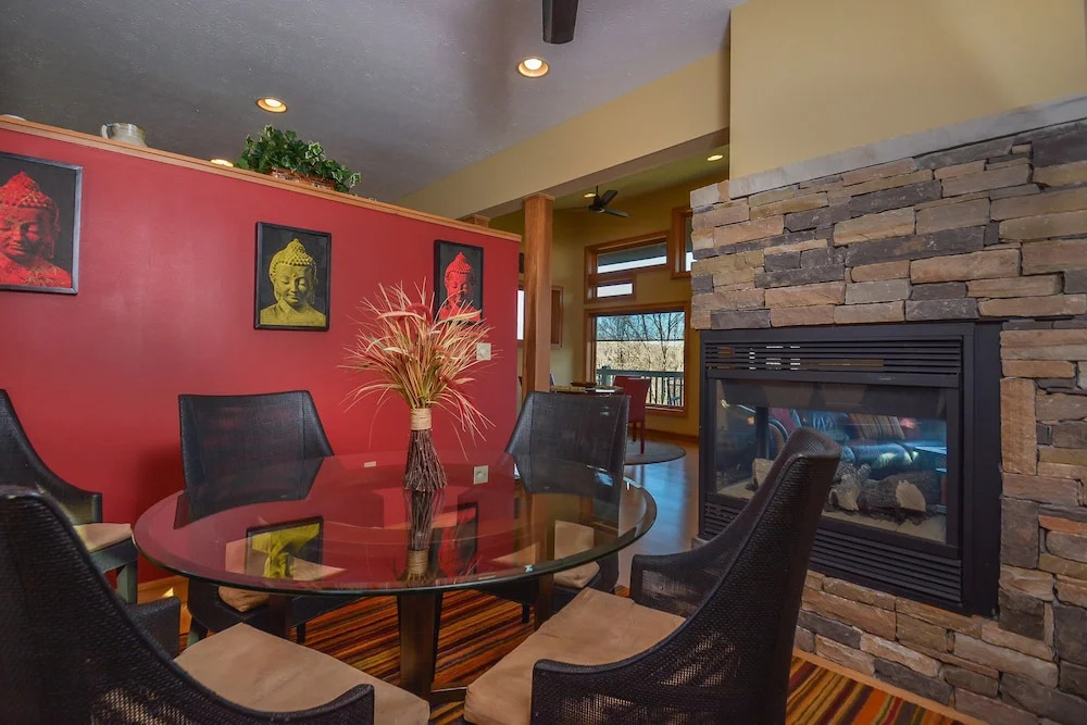 Serenity on the Mountain 4 Bedroom House