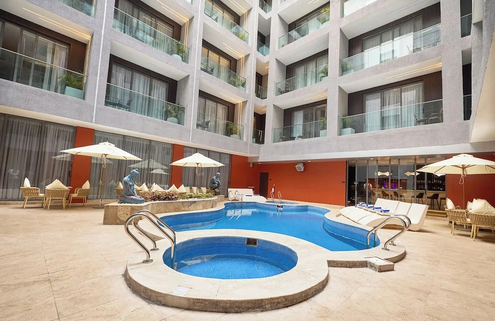 Louis Louvre Hotel