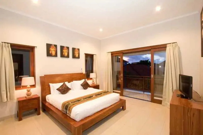 Madhya Villa
