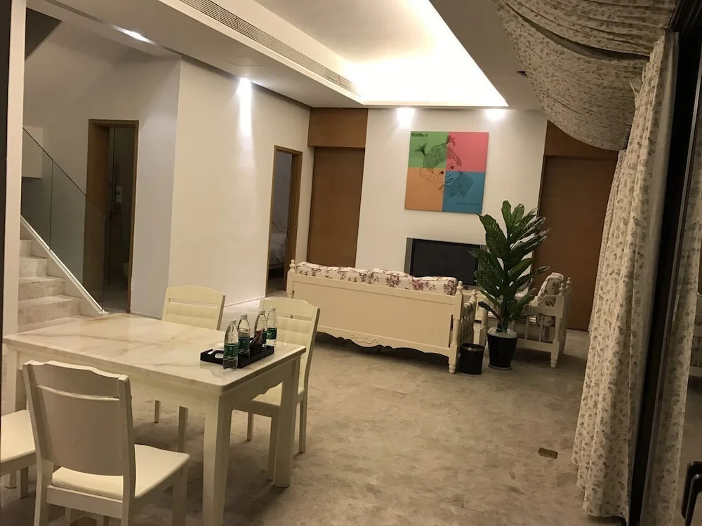 Hulusea Hotel Resort