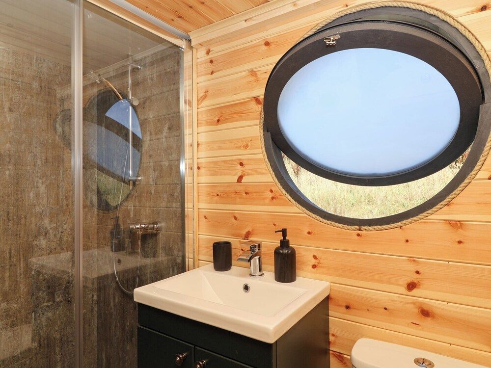 Bugley Pools Hideaway