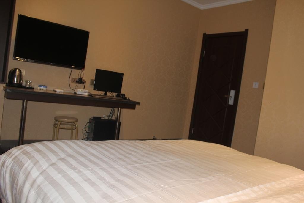 Zhangye Liangmao Hotel