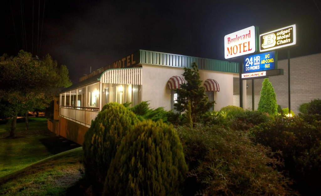 Boulevard Motel