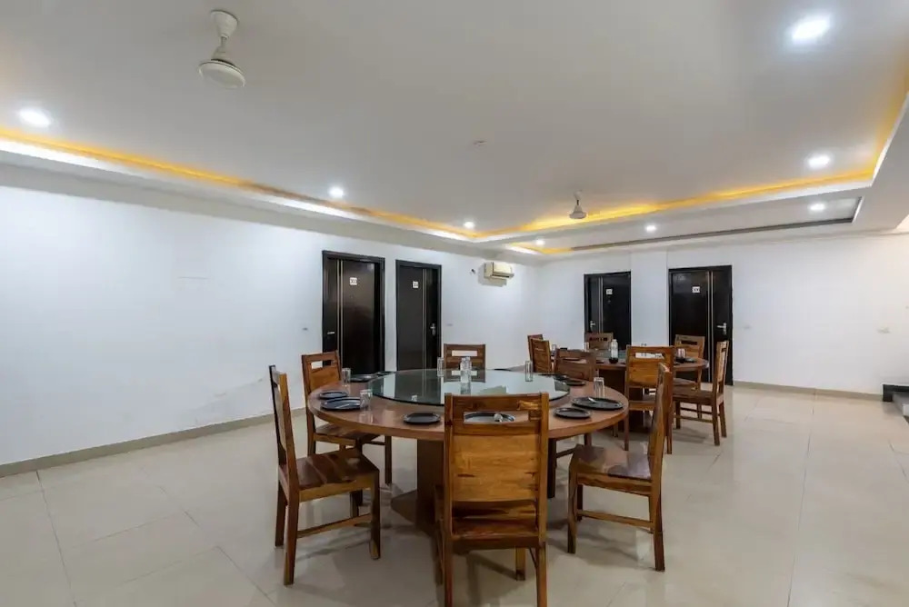 Saavi Hotel Huda City Centre