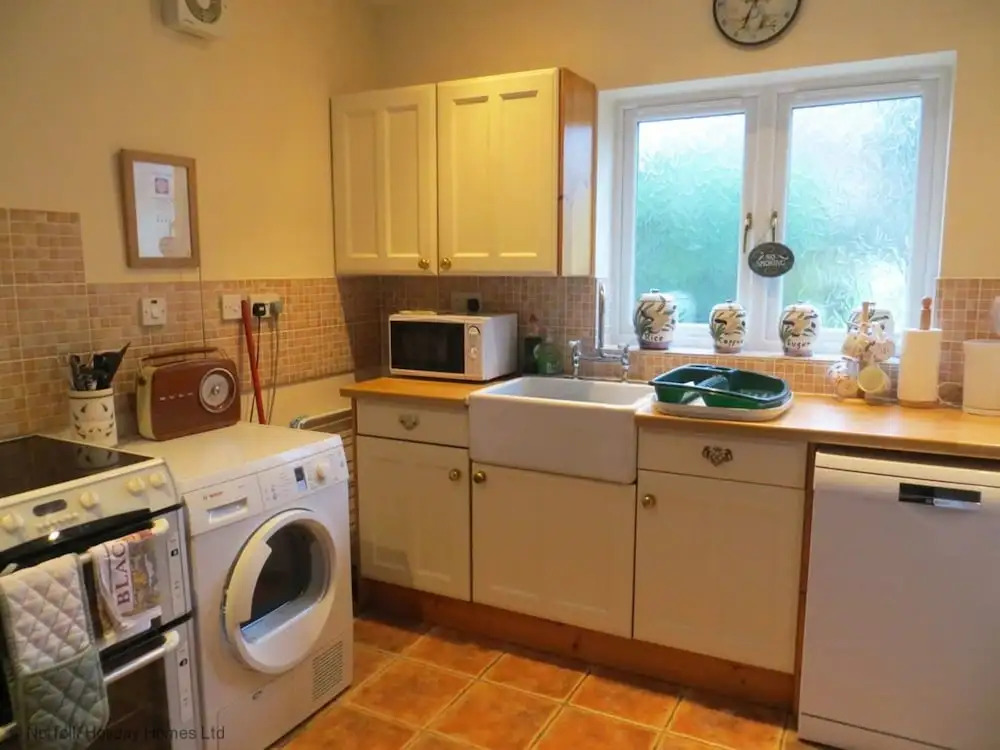 Foxgloves, Bungalow. 5 Mins to Holiday Amenities