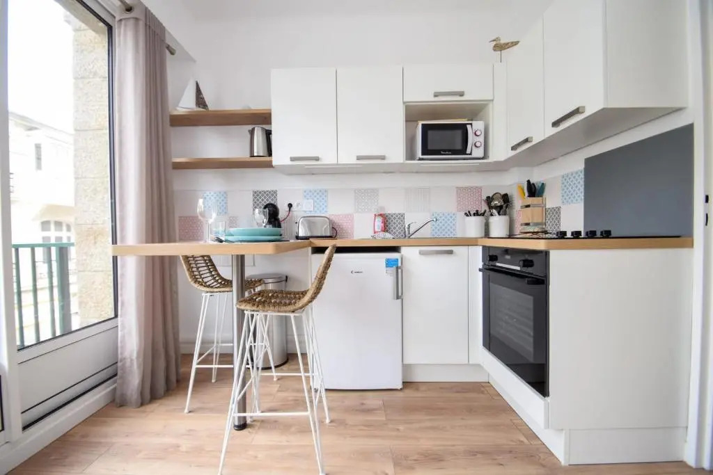 Appartement cosy 2 pers vue mer balcon hyper centre Dinard