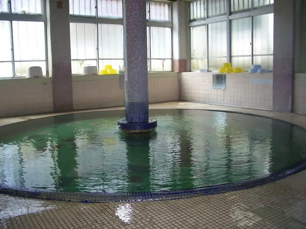 Semi Onsen Kishirou
