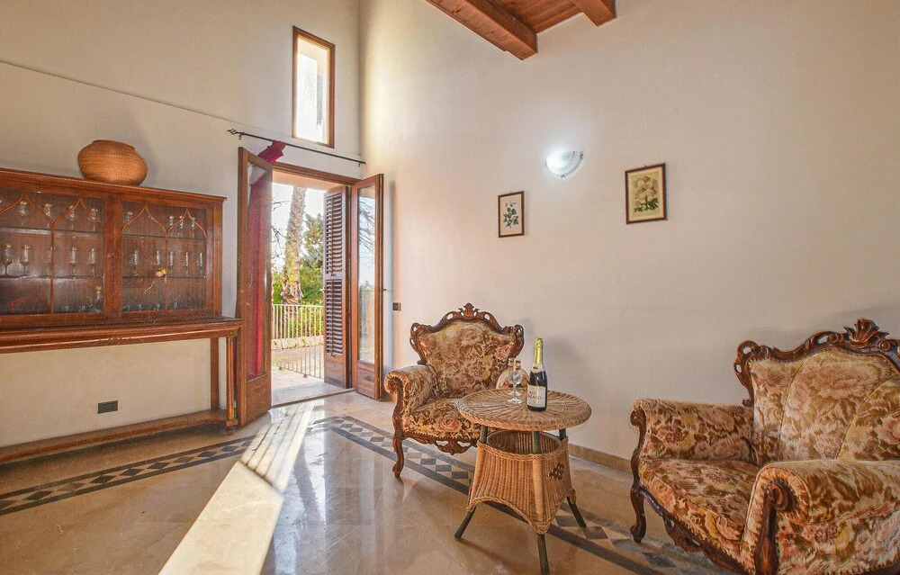Awesome Home In Scicli With Kitchen
