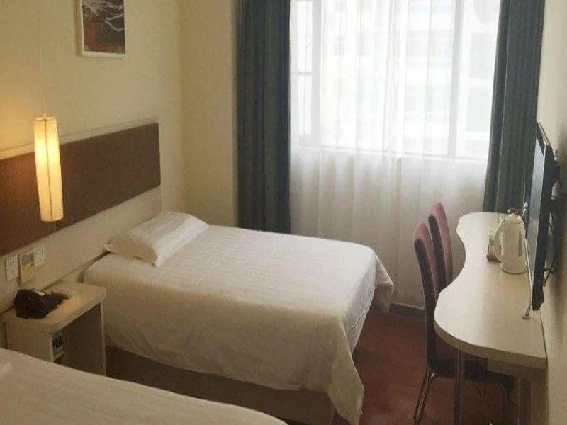 Motel 268 Shenzhen Huaqiang Hotel
