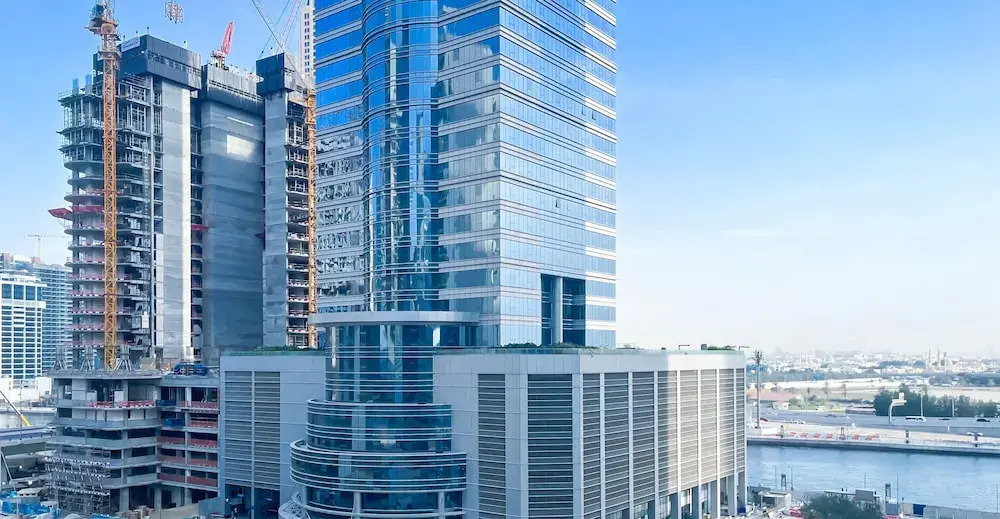 Luxury 2BR in Merano Tower Stunning City Views