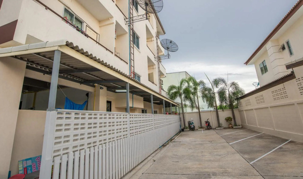 Poon Sook Apartment