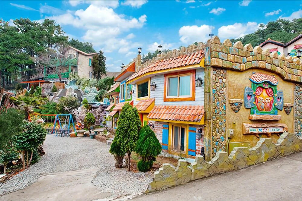 Tongyong Shayri Pension