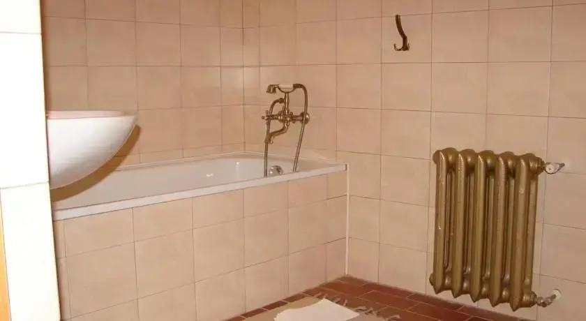 Gościniec Koćmierzów