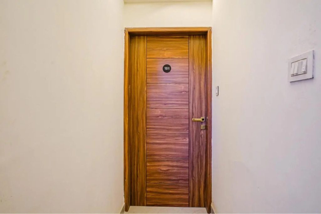 Via Crystal Inn