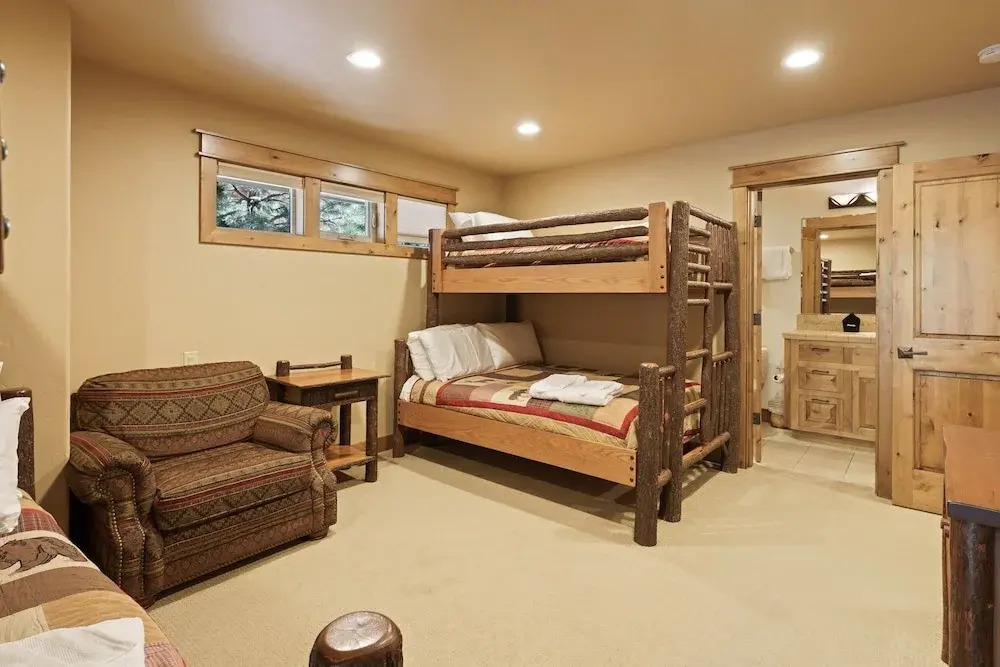 Wallowa 22 4 Bedroom Home